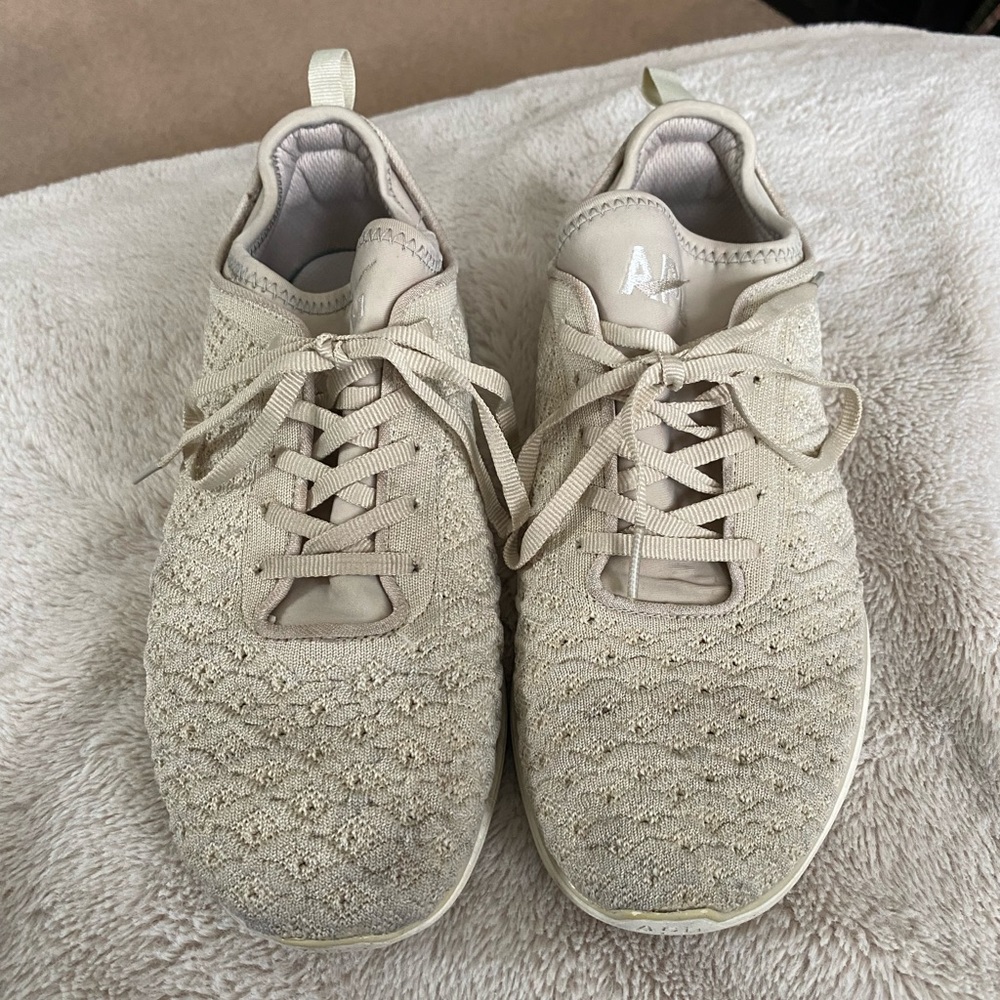Athletic Propulsion Labs Techloom Phantom Sneaker